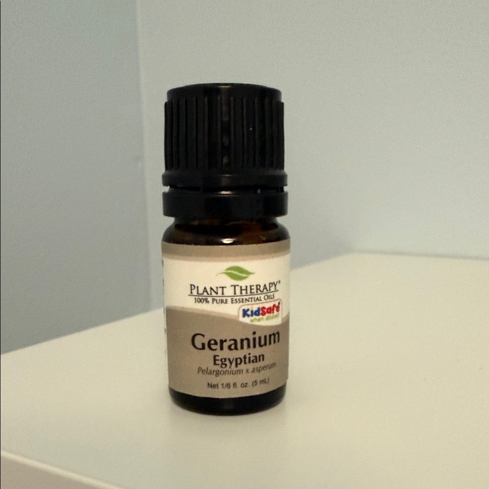 Plant Therapy Egyptian Geranium 100% Pure Essential Oil 1/6 fl. oz 5 ml.